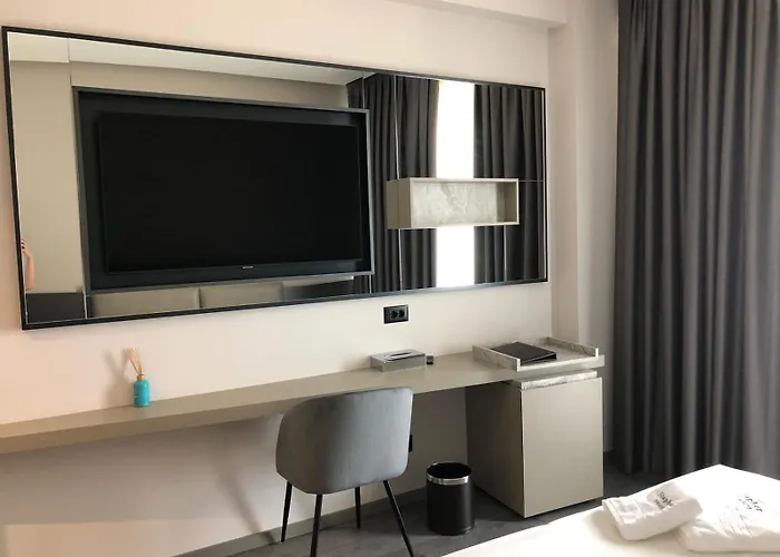 Stephen Seaside Hotel 4*