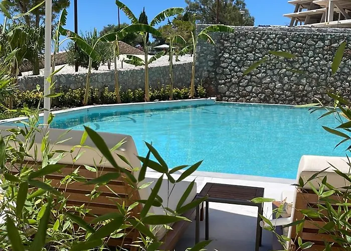 Stephen Seaside Hotel 4*