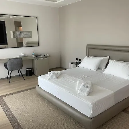 Stephen Seaside Dhërmi