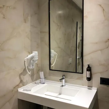 Stephen Seaside Szálloda Dhërmi